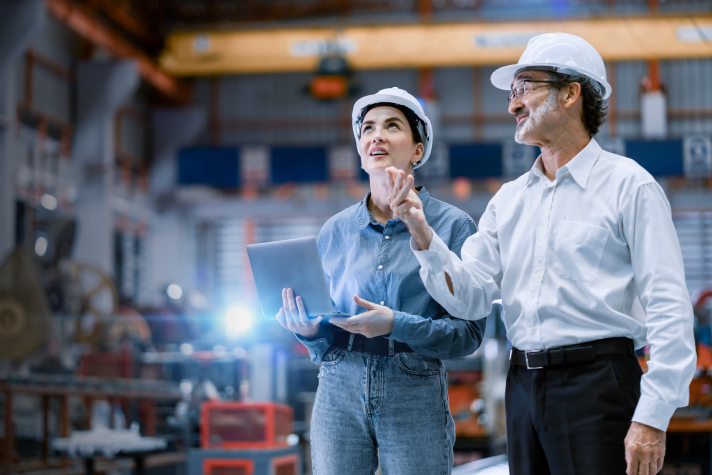 Top 4 Challenges in Manufacturing - and How to Solve Them with Smarter Warehouse Automation